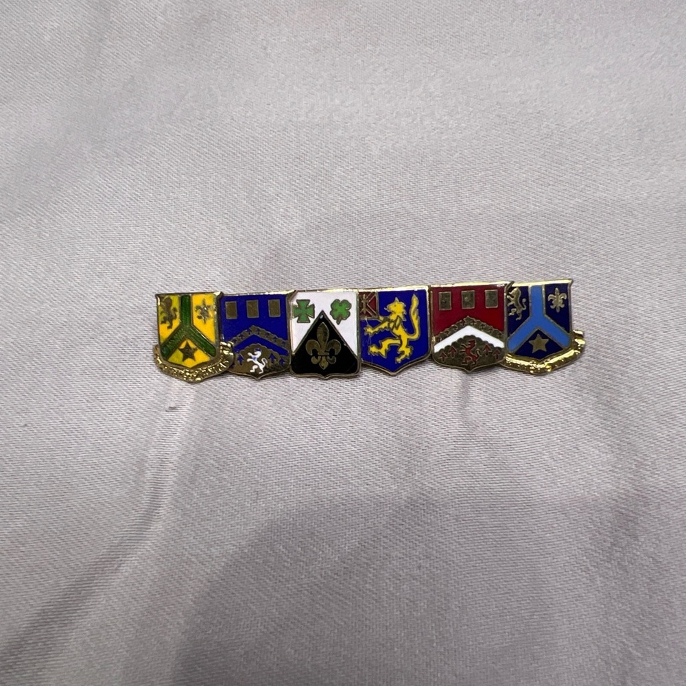 6 different coat of arms one bar pin